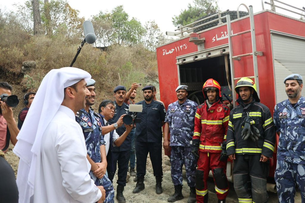 QatarEmb_Syria's tweet image. قام سعادة السيد خليفة بن عبدالله آل محمود القائم بالأعمال في سفارة دولة قطر لدى دمشق ، بزيارة إلى محافظة اللاذقية حيث التقى خلال الزيارة عدد من المسؤولين كان على رأسهم معالي الوزير رائد الصآلح وسعادة السيد محمد عثمان محافظ اللاذقية.
كما وقام سعادته بجولة تفقدية على مناطق حرائق…