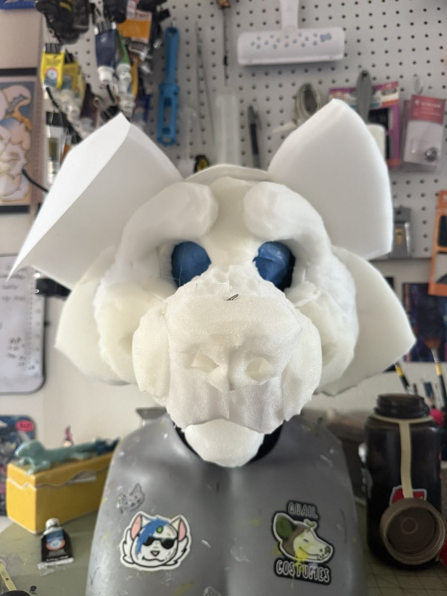 meow_maws's tweet image. Base for a head commission! Woof woof 🐶
