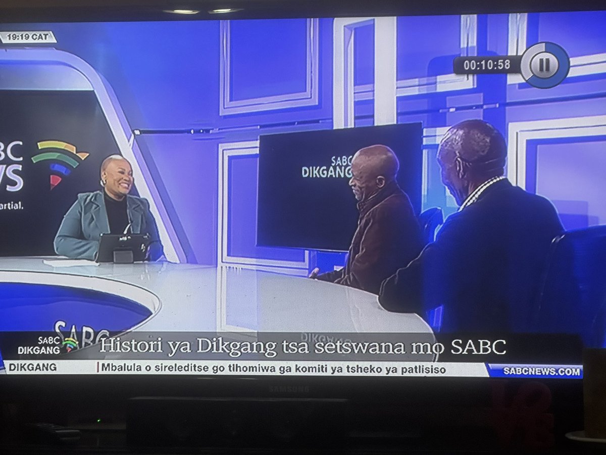 newhoudt's tweet image. @SABCNews why no SASLI here? We miss out part of the SABC&apos;s 75th info 😏
@SABC2 
#fullsaslaccess
#sasl
#sasli
#deafaccess