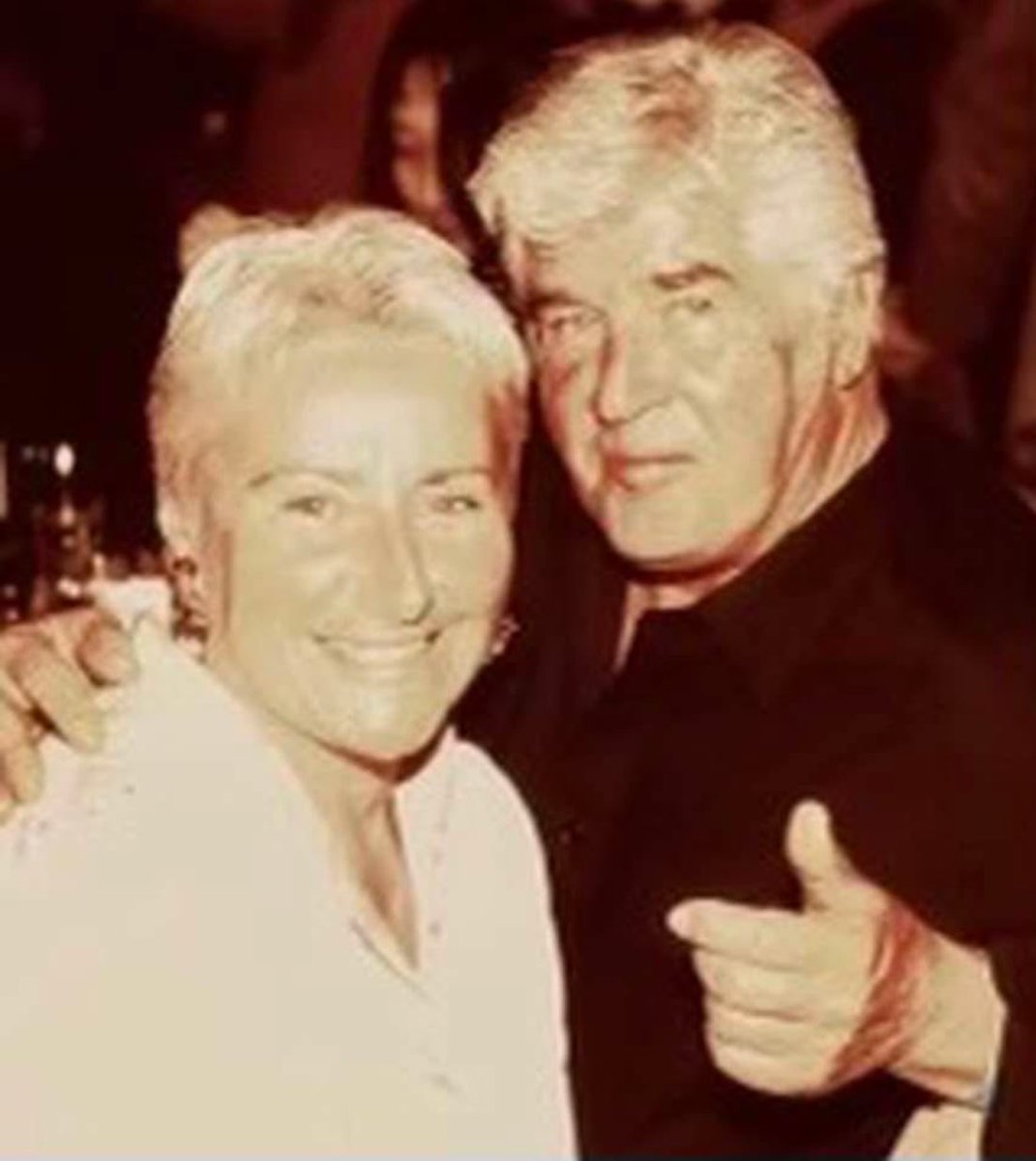 The Jam (@longlivethejam) on Twitter photo Very sorry to learn of the passing of Ann Weller today, much love to all the family <a href="/paulwellerHQ/">Paul Weller</a> R.I.P. x Very sorry to learn of the passing of Ann Weller today, much love to all the family <a href="/paulwellerHQ/">Paul Weller</a> R.I.P. x