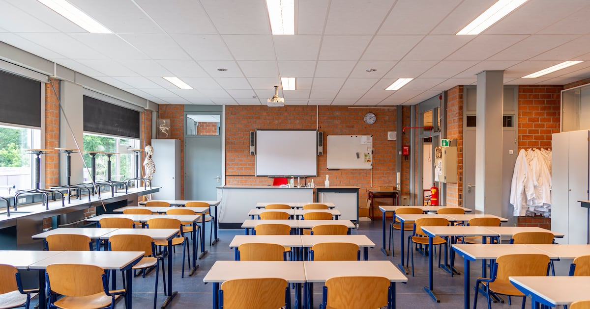 ‘He was in a position of power’: Student tells inquiry she realised later that ‘sexual relationship’ with teacher made her vulnerable irishtimes.com/ireland/educat…