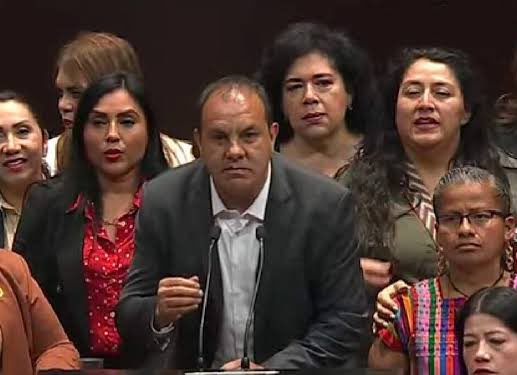 LauraBruges's tweet image. Día 3/30 ✍🏼Otra muestra de que Dato protegido no está del lado de las mujeres. 

Aquí su voto a favor 🟢 para proteger a Cuauhtémoc Blanco, para que enfrentara la justicia por una denuncia de abuso sexual. Hubo más conciencia en sus compañeras del PT que votaron en contra. 

Su…