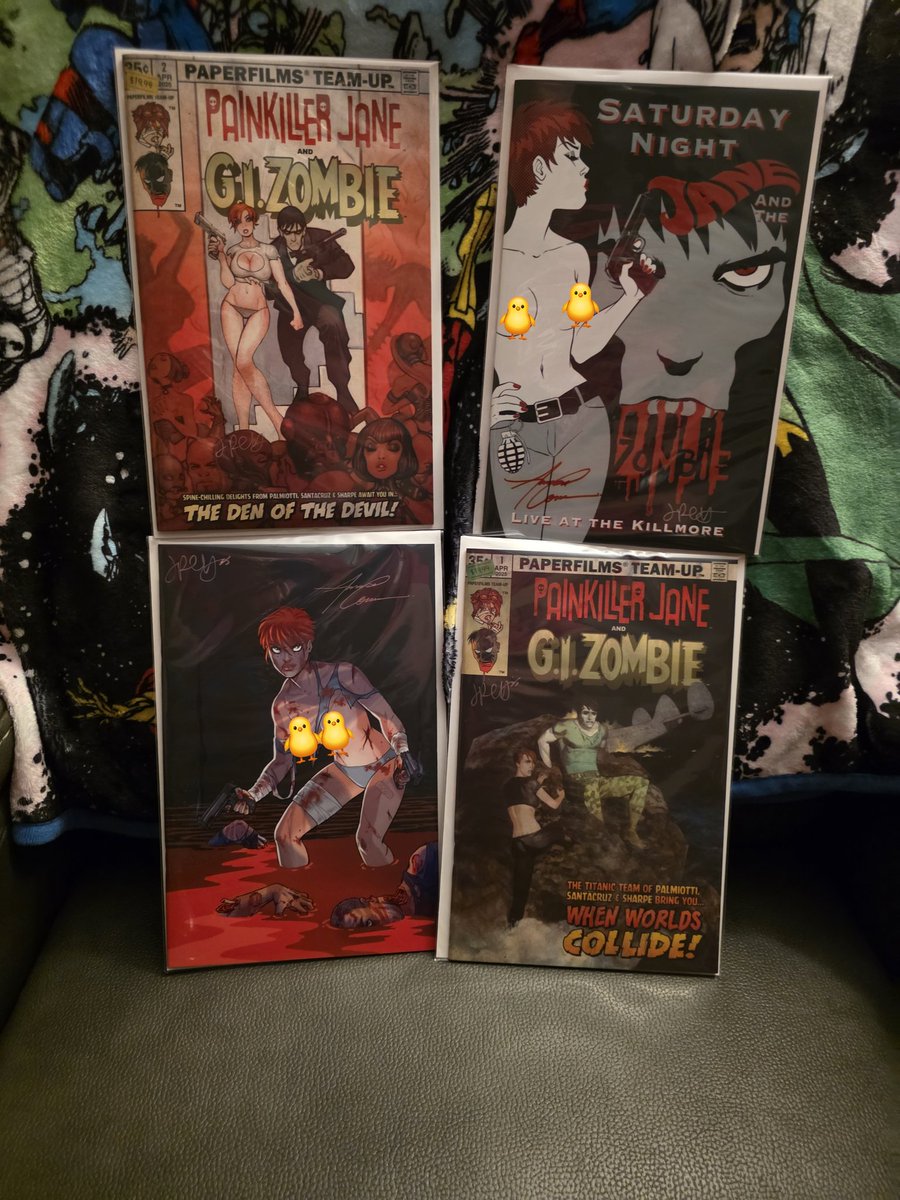 James Donovan (@dlphntat) on Twitter photo Love getting treats from <a href="/paperfilms1/">SEE US AT FIRST COAST COMICON - JULY 12th</a> Kickstarter!
Always get the <a href="/jpalmiotti/">Jimmy Palmiotti</a> and <a href="/AmandaRantsAlot/">Amanda Conner</a> goodies! Love getting treats from <a href="/paperfilms1/">SEE US AT FIRST COAST COMICON - JULY 12th</a> Kickstarter!
Always get the <a href="/jpalmiotti/">Jimmy Palmiotti</a> and <a href="/AmandaRantsAlot/">Amanda Conner</a> goodies!