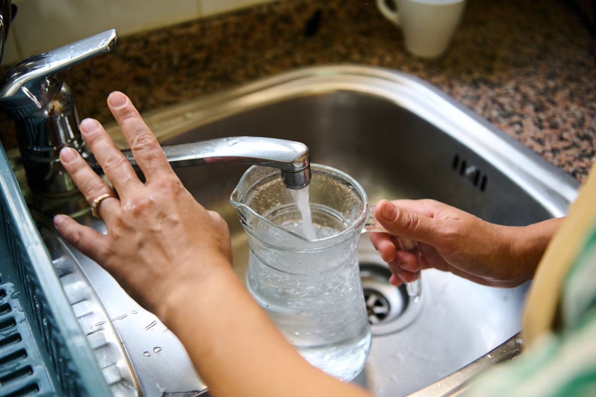 GTLOpgh's tweet image. 🚨 EPA: 9.2 million homes still connected to lead pipes.
🧠 There’s no safe level of lead in drinking water.
📍 PA ranks 4th in the U.S. for most lead lines.

Protect your family. Learn what you can do:
👉 gettheleadoutpgh.org
#GetTheLeadOutPGH #SafeWater