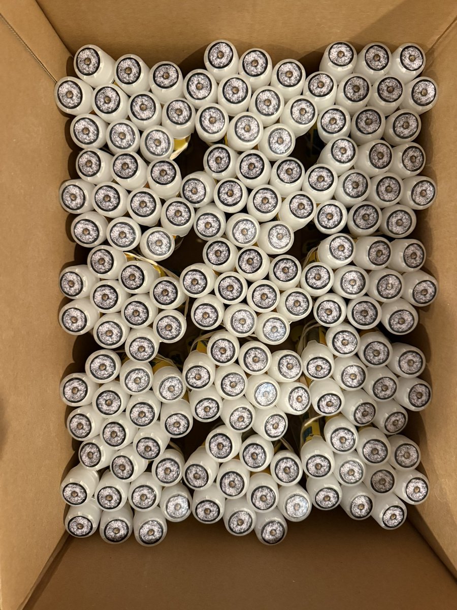 3,500 - 4,000 rolls every month like clock work. Attention to detail. 

When these rolls aren’t single sourced with our flower and rosin, you will see us doing collaborations with other brands and using their flower with our rosin or vice versa their rosin with our flower.

2G