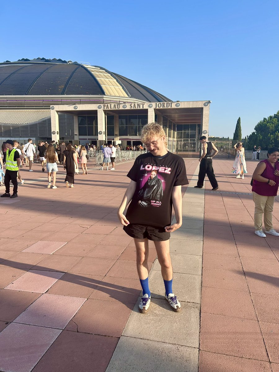 itsmatthooper's tweet image. let’s 🗣️ get 🗣️ loud