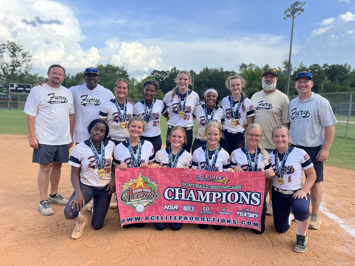 RyleeDavis2029's tweet image. Fun weekend with my team at @DCEliteSoftball ⭐️Stars Over Georgia Showcase⭐️

Ready for this weekend at Southeast Nationals!

#softball #catcher