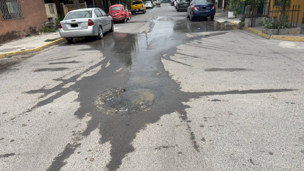 CIC (@cicmty) on Twitter photo #FugaDeAgua negras en 3a. de Rifleros y Fortín de Santa Inés, Col. Mariano Escobedo #Monterrey vía <a href="/jcarrizales79/">Jesús Carrizales</a> cc <a href="/ayd_monterrey/">Agua y Drenaje Mty</a> #FugaDeAgua negras en 3a. de Rifleros y Fortín de Santa Inés, Col. Mariano Escobedo #Monterrey vía <a href="/jcarrizales79/">Jesús Carrizales</a> cc <a href="/ayd_monterrey/">Agua y Drenaje Mty</a>