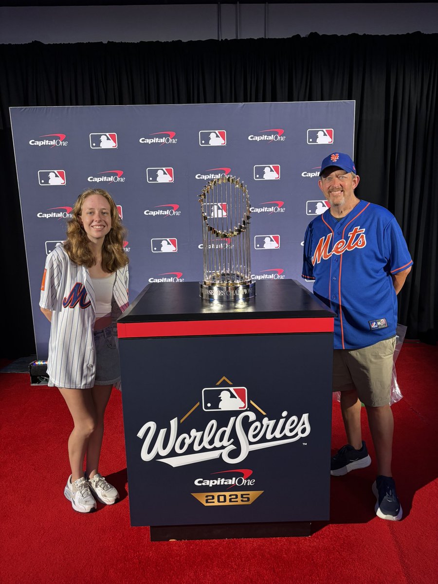 MarkGriffithATL's tweet image. 2 trophies. Same day. 21 miles and 2 hours apart. #LGM #NHLinAtlanta