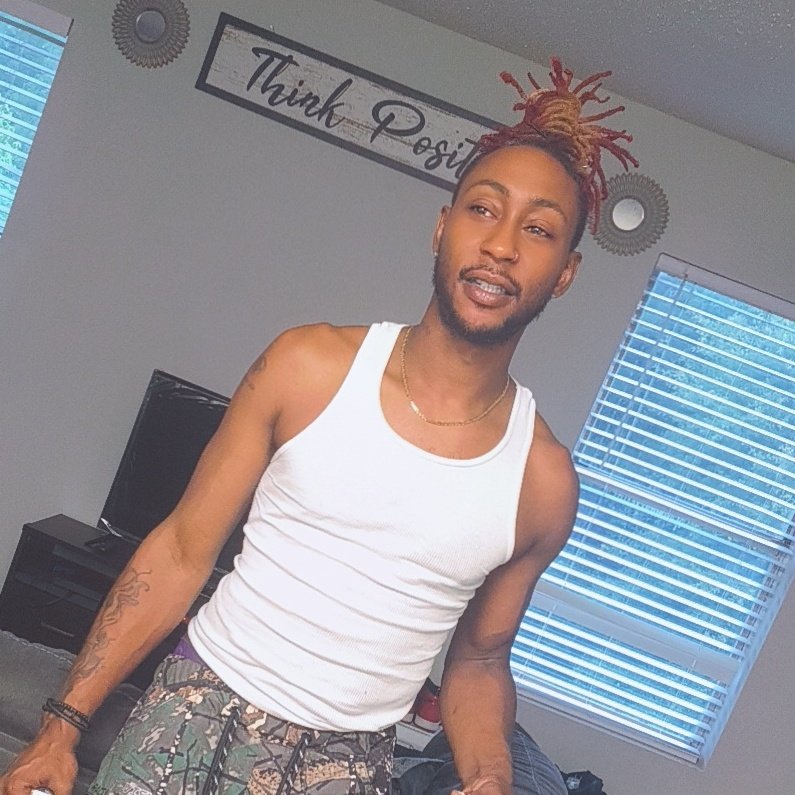 ashmo201's tweet image. I'm 40