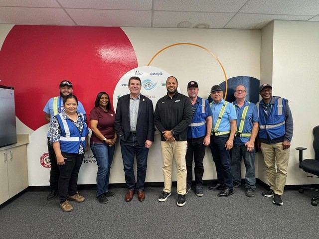 JayObernolte's tweet image. I had the opportunity to tour the Church & Dwight manufacturing plant in Victorville with plant manager Marques Irving. Their focus on innovation and efficiency is helping power good-paying jobs right here in CA-23. I’ll keep working to support American manufacturing and the…