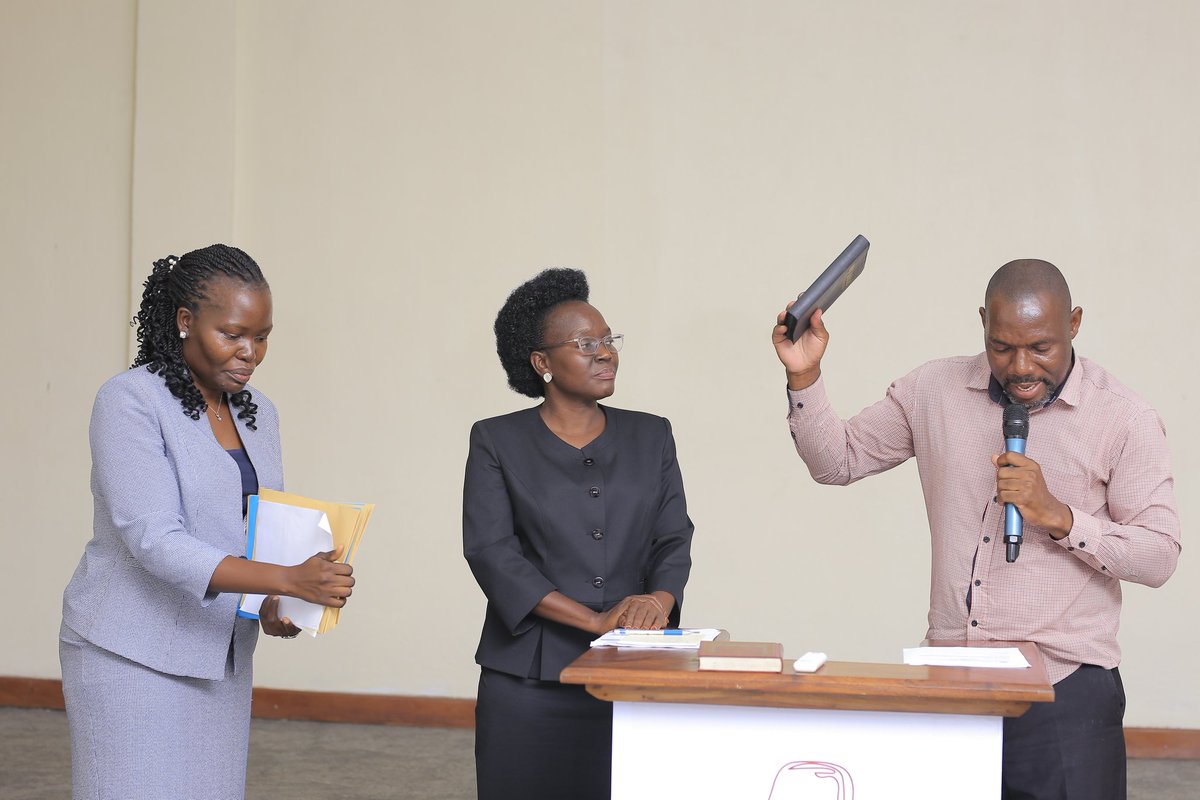 Busitema University (@busitemauni) on Twitter photo New members of the <a href="/BusitemaUni/">Busitema University</a> Staff Tribunal officially took the oath of office before H W Beatrice Stella Atingu in a ceremony held earlier today. The Tribunal's key role is to ensure fair handling of staff matters and uphold justice and due process across the institution. New members of the <a href="/BusitemaUni/">Busitema University</a> Staff Tribunal officially took the oath of office before H W Beatrice Stella Atingu in a ceremony held earlier today. The Tribunal's key role is to ensure fair handling of staff matters and uphold justice and due process across the institution.