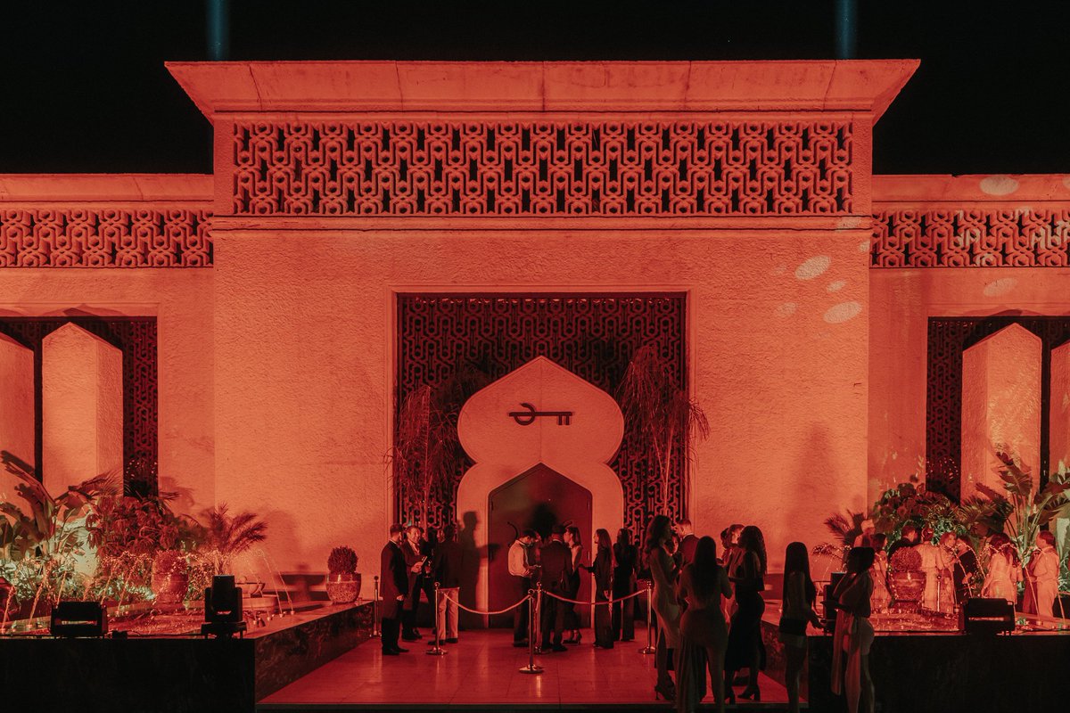 Lo nuevo en Marbella. A ver quién reconoce el edificio abc.es/gastronomia/da…