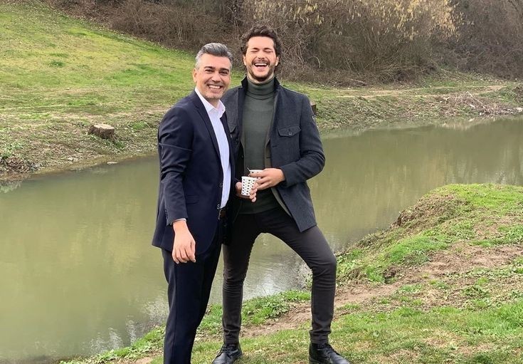 varoluscugul's tweet photo. renkler vardı gülfem 
sesler şarkılar vardı https://t.co/4JuTj4VfiI