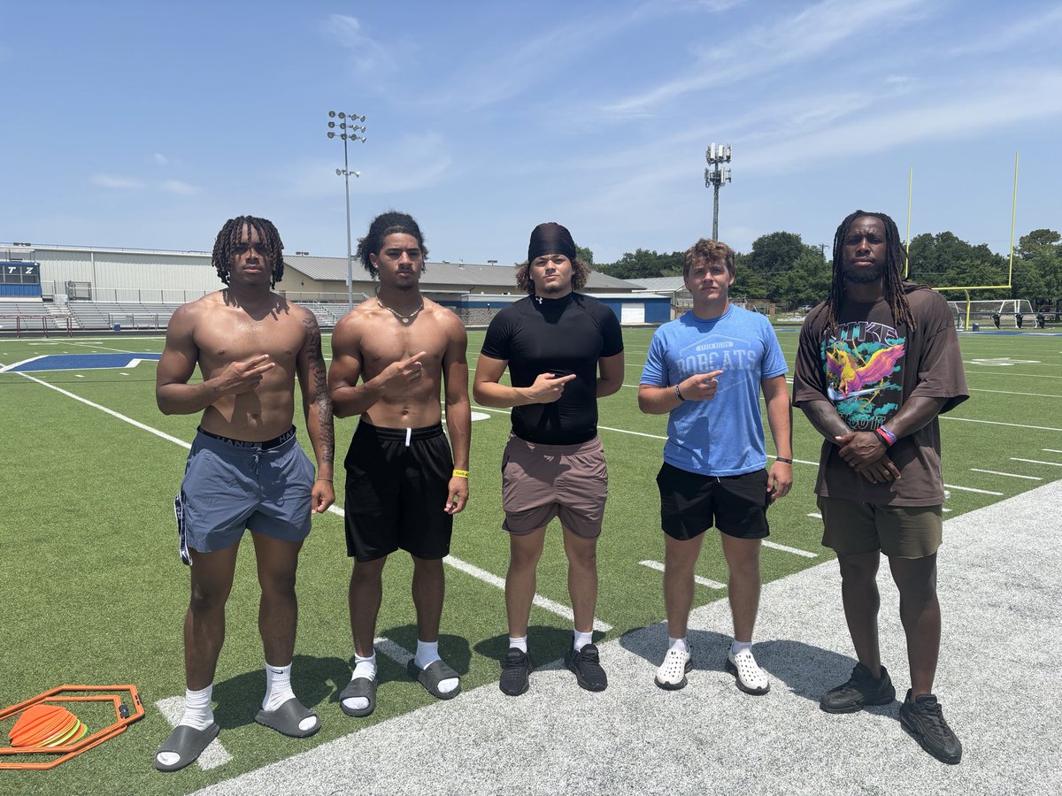 DFW Linebackers I’m in the city this weekend 💯

Stay tuned for session times and locations #HCville