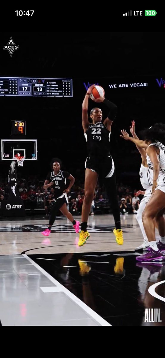 VIVA LAS VEGAS! 🏀🎰
Team Prime Nation 16U went 5-1 in Vegas <a href="/NikeGirlsEYBL/">Nike Girls EYBL</a> Session 3, wrapping up league at 12-3. Also took in a Vegas Aces game and scored sweet bucket hats on giveaway day! Next up: EYBL Nationals in Chicago this weekend - ready to make a run! <a href="/WiFlightElite/">Team PRIME Nation GEYBL</a>