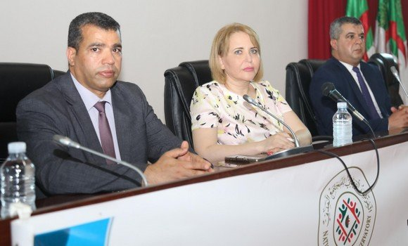 Algerie_aps's tweet image. Jijel:  #Hamlaoui rencontre les associations participant à l&apos;université d&apos;été de l&apos; #ONSC 
🔗 aps.dz/regions/189429