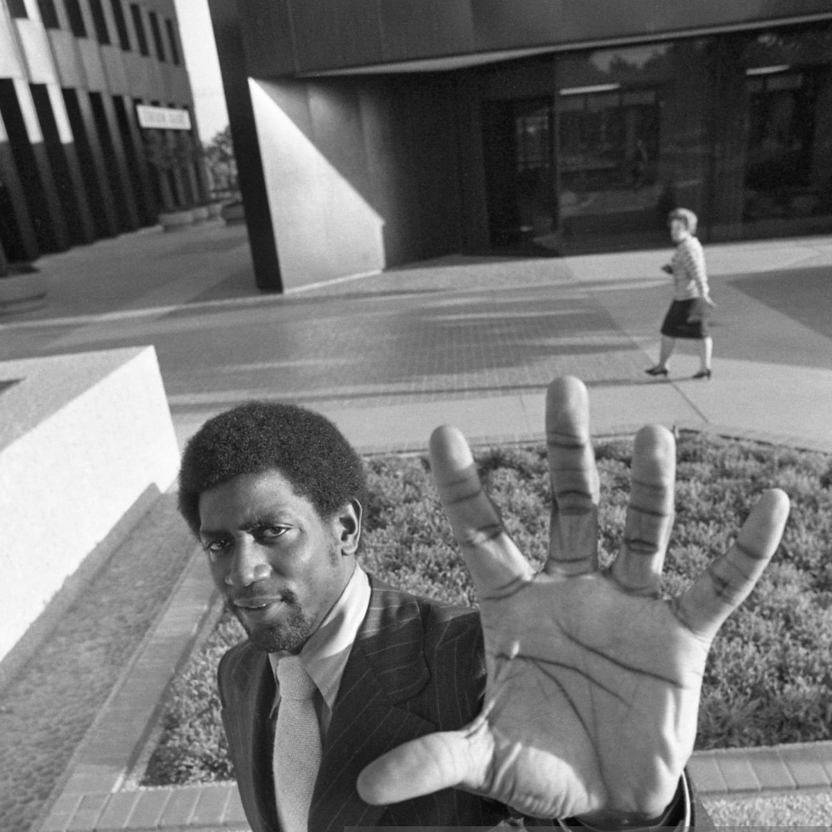 OnceDribble's tweet image. Spencer Haywood had a fascinating career arc
- Won MVP as a rookie. 30.0 pts/19.5 reb and almost gets Denver to the Finals
- Makes the NBA shift in '71. He's All-NBA from '72-75 (top 5 MVP in '72)
- Plays a lesser yet vital role starting at PF for the '80 Lakers and gets his ring