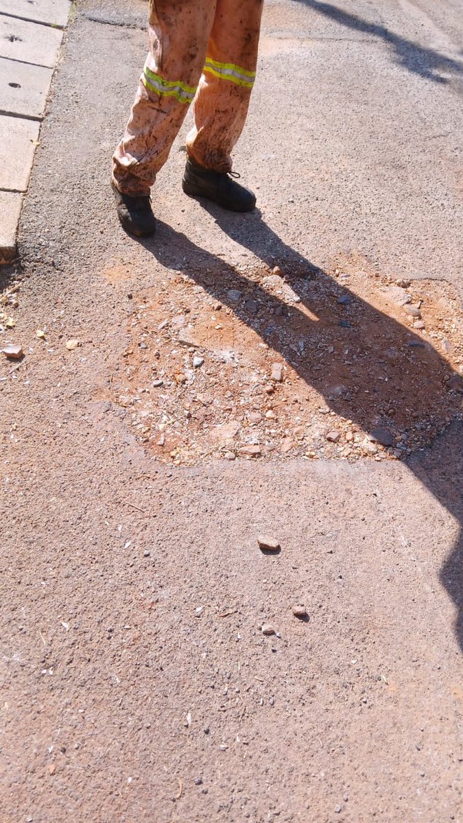CrumRegionB's tweet image. The War on Potholes Campaign is in full swing! @MyJRA has been hard at work repairing potholes in Ward 87, improving road safety and driving conditions for all.
@CityofJoburgZA @CRUM_CoJ #HighImpactServiceDelivery #JoburgReimagined