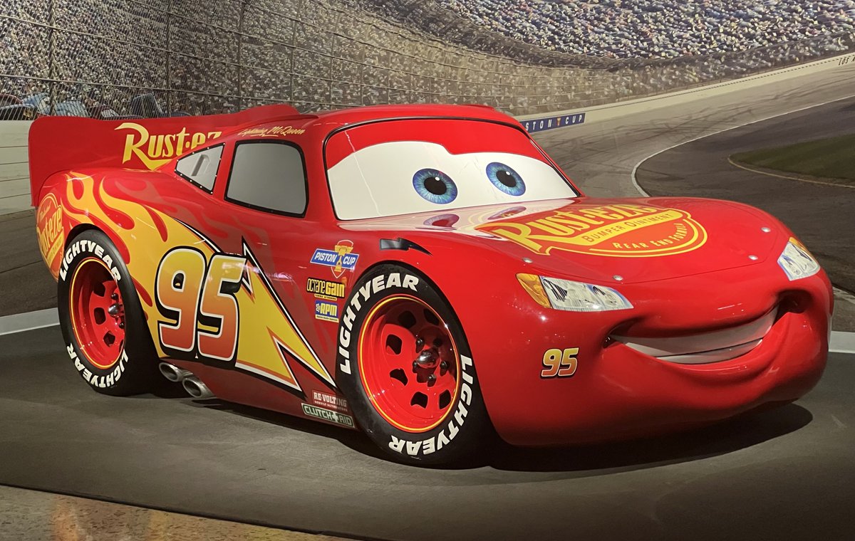 SoyMotor's tweet photo. 🤩Alex Palou tras sumar su SÉPTIMA victoria de la temporada

⚡️"Me sentí como Rayo McQueen"

#IndyCar @AlexPalou https://t.co/CFev0ZsXQ7