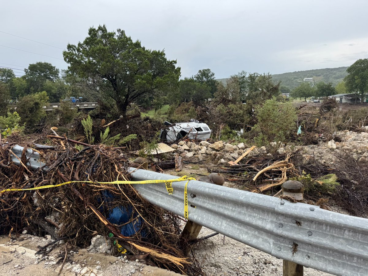 TDEMPortavoz1's tweet image. TDEM y nuestros socios estatales continúan trabajando las 24 horas para apoyar a las autoridades locales en las áreas afectadas por las inundaciones.
El Centro Estatal de Operaciones de Emergencia de Texas continúa en operaciones las 24 horas del día.
#FuerzaTexas #EquipoTexas