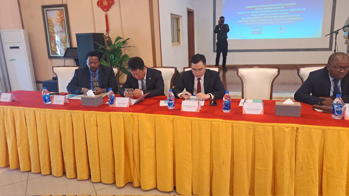 Ministry of Public Service Labour & Social Welfare (@mpslswzim) on Twitter photo Today at the ๐จ๐ณ ๐ฟ๐ผ Business seminar Director Labour Administration, Clemence Vusani shared insights on labour relations & decent work standards that foreign investors have to follow so as to avoid labour disputes, increase productivity & economic growth <a href="/ChineseZimbabwe/">Chinese Embassy in Zimbabwe</a> Today at the ๐จ๐ณ ๐ฟ๐ผ Business seminar Director Labour Administration, Clemence Vusani shared insights on labour relations & decent work standards that foreign investors have to follow so as to avoid labour disputes, increase productivity & economic growth <a href="/ChineseZimbabwe/">Chinese Embassy in Zimbabwe</a>