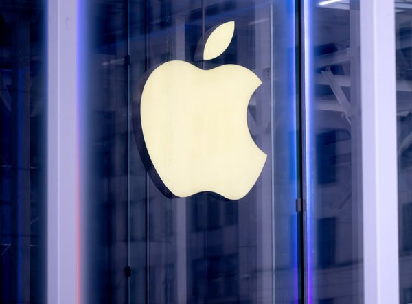 Apple to spend $500 million on Pentagon-backed rare earths company: Apple is spending millions for a U.S. rare earth company to produce magnets for the tech company after the Pentagon became its largest shareholder dlvr.it/TLx6C8