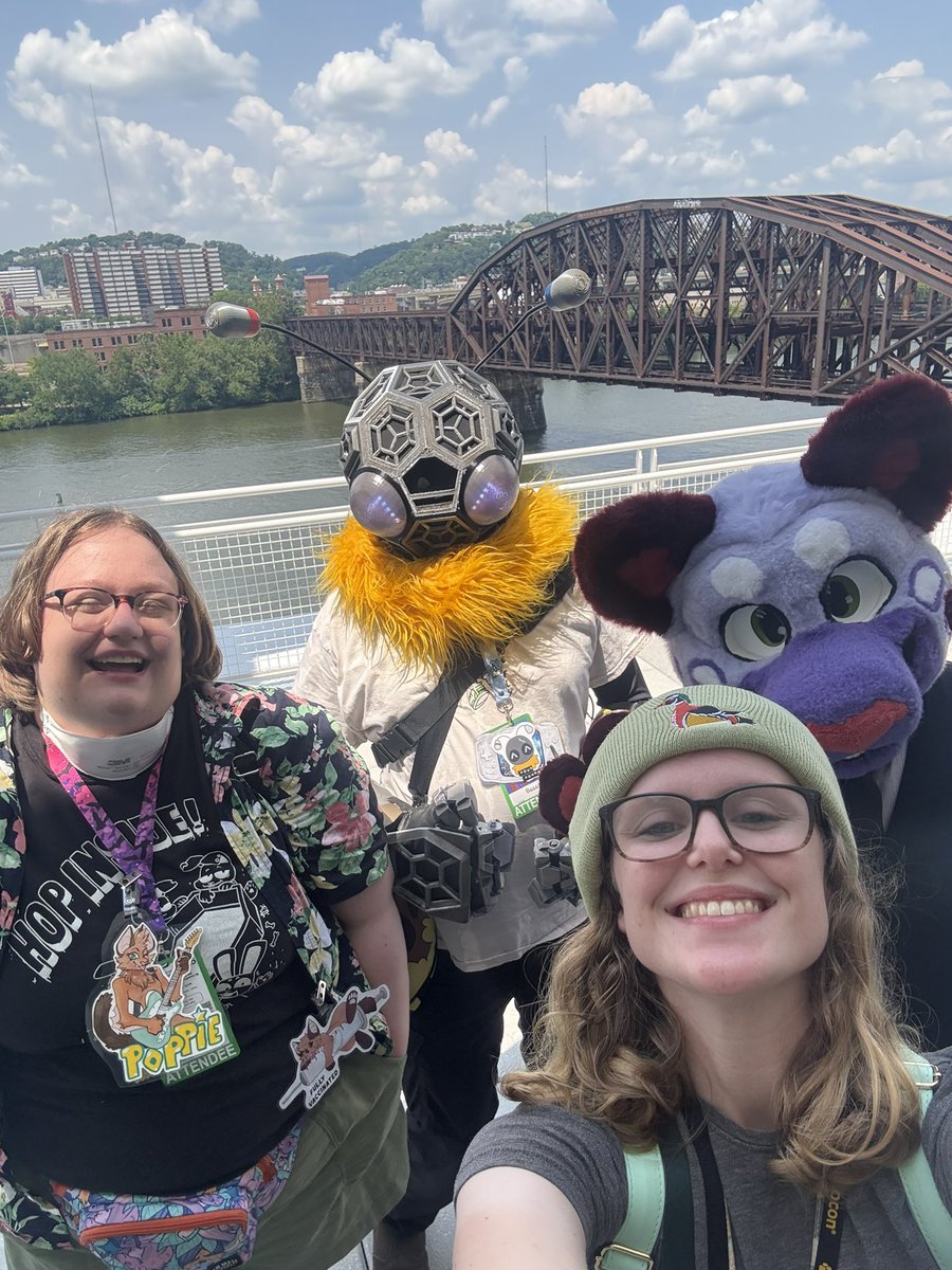 aeluromancy 🌵🍊🐱🔜 anthrocon, MAW tweet media