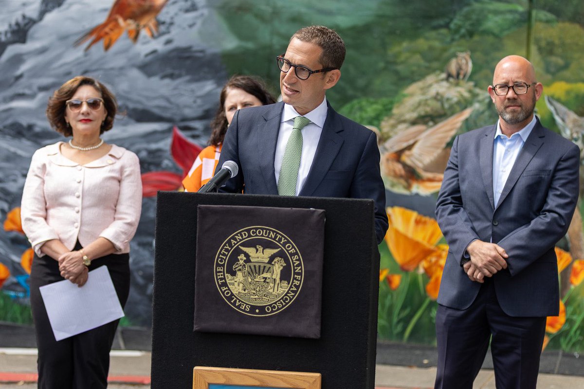 DanielLurie's tweet image. I love this city, and so does every San Franciscan I talk to.
Our new Love Our Neighborhoods permit program will make it easier to turn that love into action. It will now be easier to install a little library, paint a mural, or put in a planter box—with the city supporting the…