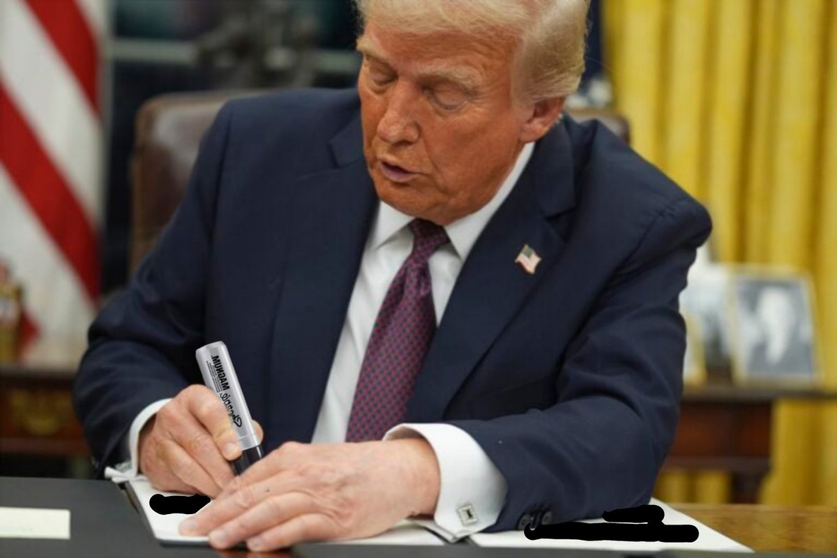 joblais1976's tweet image. Trump se dit pour la publication des éléments « crédibles » du dossier : lp.ca/3Ma9YB?sharing…