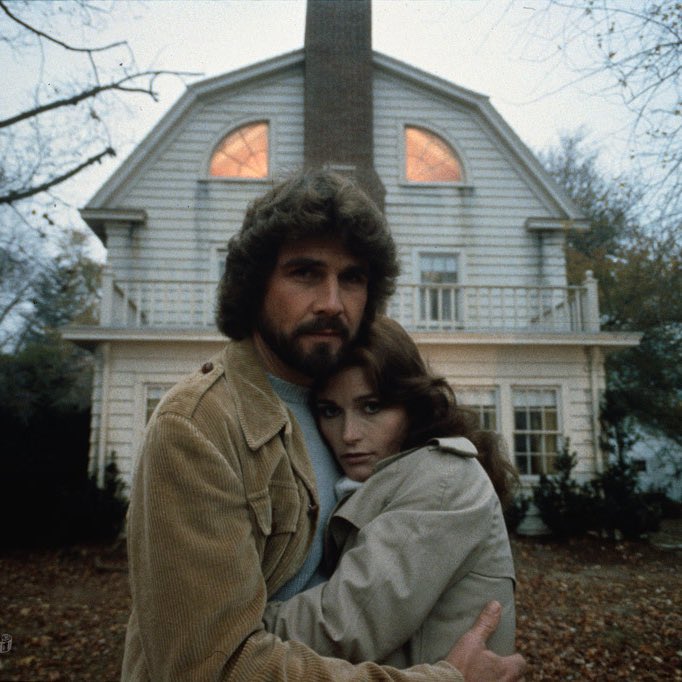 zombyte_oficial's tweet image. Se está trabajando en una nueva película de #Amityville. 

Los directores de #Deadstream Joseph y Vanessa Winter serán los encargados de dirigirla según el portal Deadline.