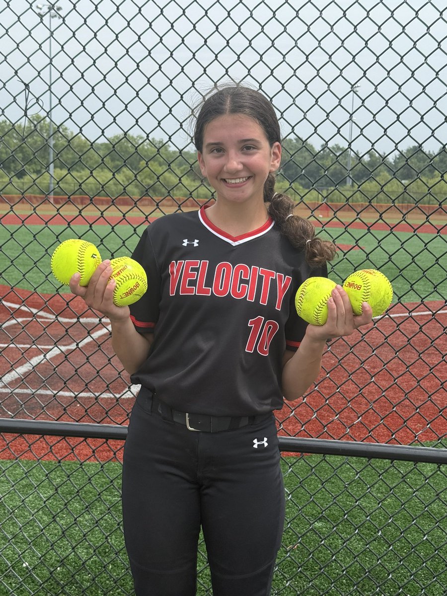 Nora_Probst's tweet image. It was a great weekend at the LP4U Stars and Stripes Showcase! Although it didn’t end how we’d hoped, I’m so proud of our team! I had a .524 BA, .600 OBP, and a 1.790 OPS with 4 HR💣💣💣💣, 2 2B, and 12 RBI. Can’t wait for our next tournament!

@Velocity_GB @Velo_Softball