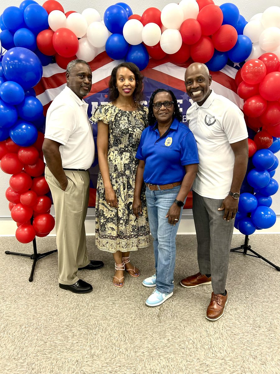 repcockerham's tweet image. Honored to join New Jerusalem Baptist Church, Richard Community Inc., and The Patio in recognizing our dedicated law enforcement officers. I’m grateful for the opportunity to show appreciation for those who wear the badge and protect our families and communities day in and day…