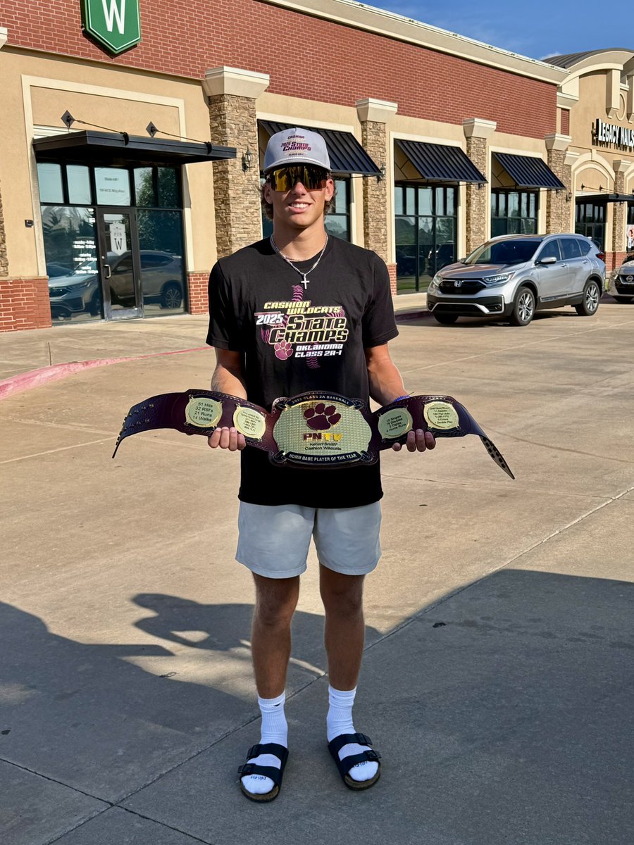 PrepNation_TV's tweet image. #OKPrepStory: Class 2A-1 State Champion
Kellen Smith and Brody Nichols of Cashion
receive 2025 Class 2A Humm Babe Player
and Young Gun Pitcher of the Year Awards
from #PNTV. Congratulations to HC Blake
Mounce, the Smith and Nichols Families:
and to Wildcat Nation! #PNTVElite