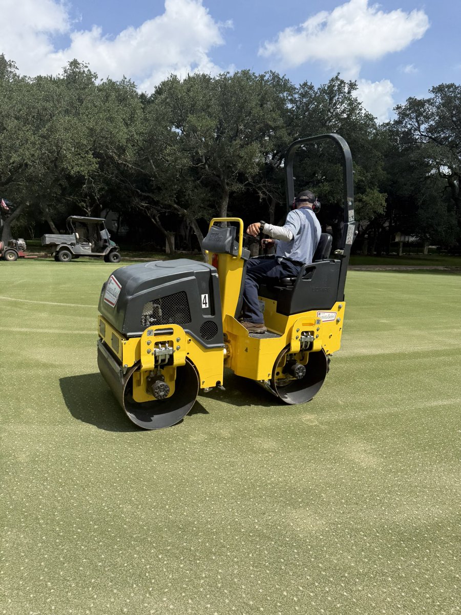 utjed77's tweet photo. Love pulling out the street roller for the first time at a club. https://t.co/zuYo8vndp9