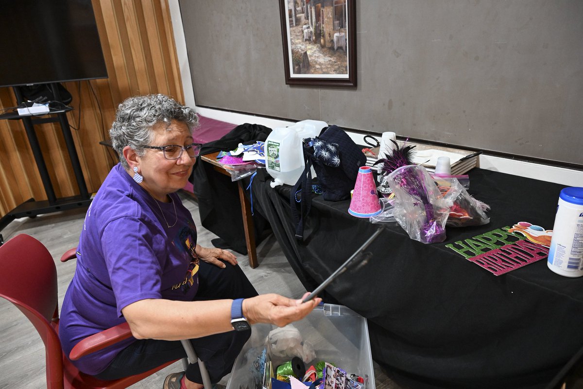 nysut's tweet image. As part of our latest Social Justice Academy, members took part in a day of local activism and volunteered at Capital District Latinos!
There, they helped organized clothing, gardened and learned all about the outreach work being done to help communities in the Capital Region.