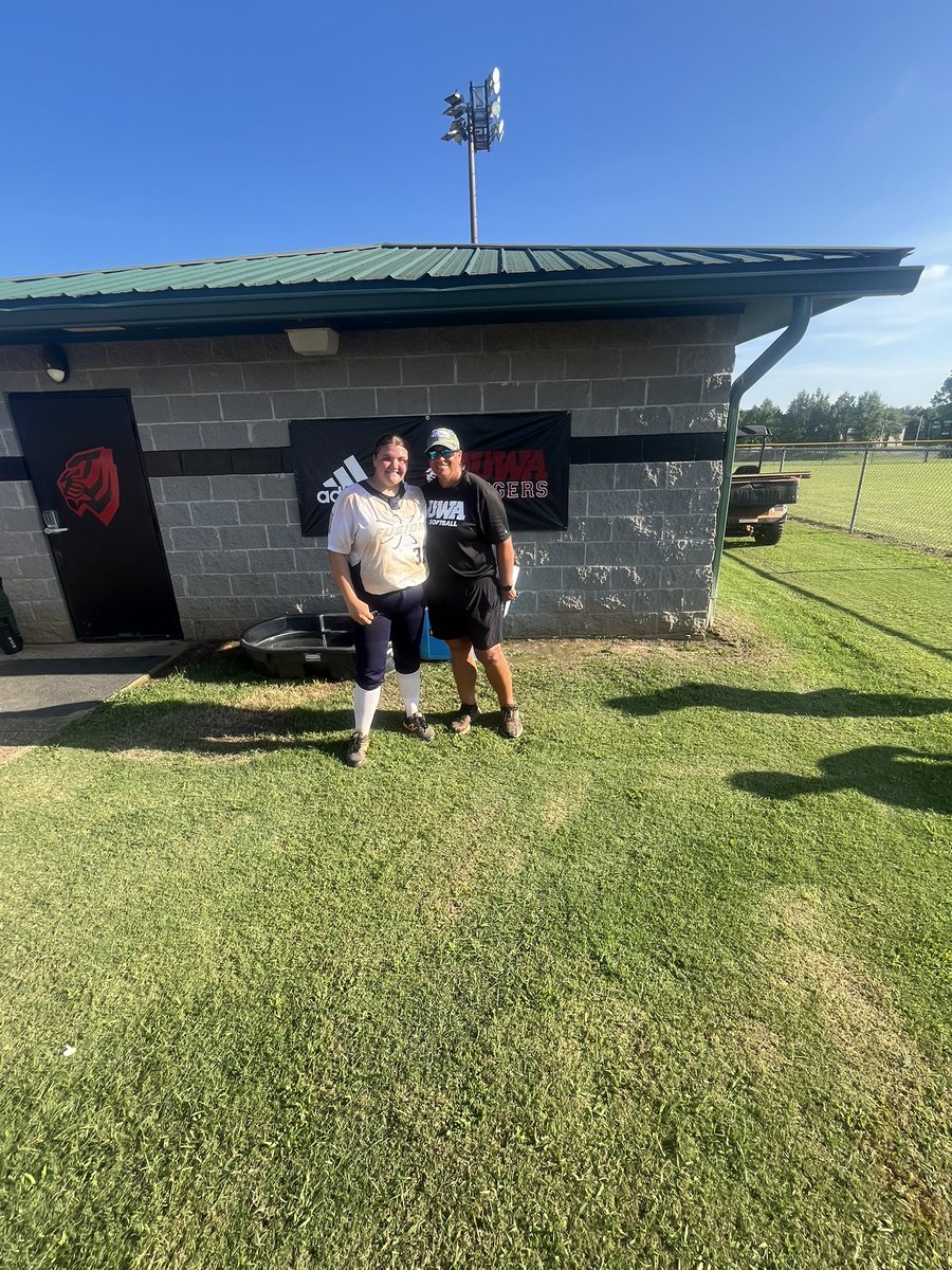 Allie Benson tweet media