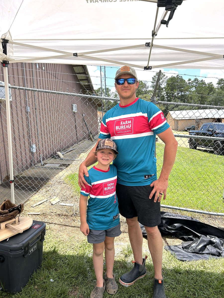 repcockerham's tweet image. From fresh fruits and veggies to handcrafted jewelry and art, the Farmer and Craft Vendor Market at Wicker Building Supply brought out the best of Southwest Mississippi! A proud moment of community, connection, and creativity. 
#MississippiHouseDistrict96