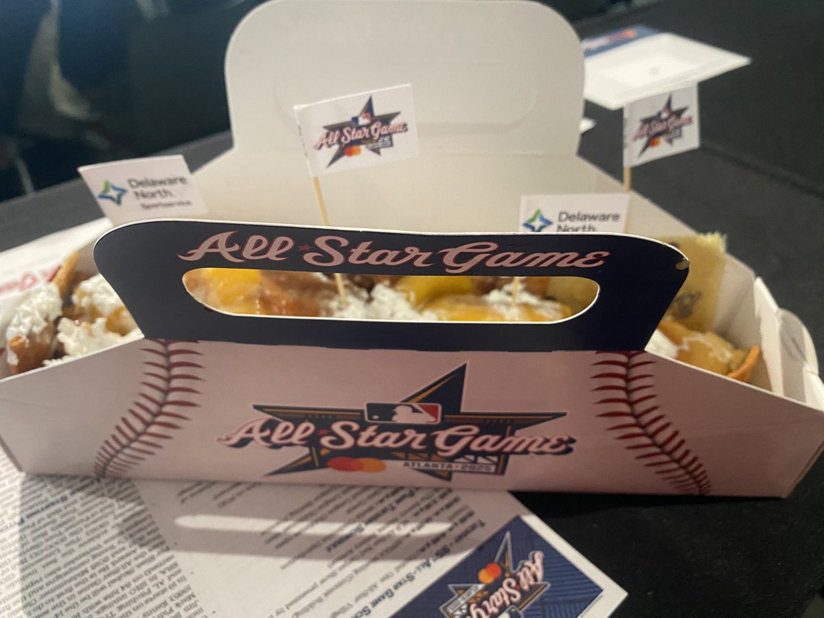 ShawnKrest's tweet image. Just got a special pregame delivery. Peach Cobbler nachos, billed as the “ultimate Georgia dessert”