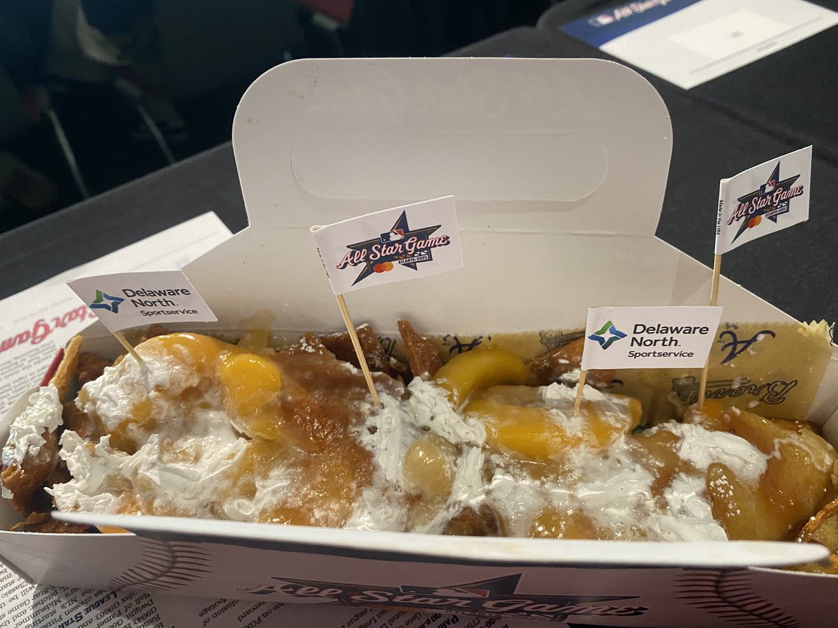 ShawnKrest's tweet image. Just got a special pregame delivery. Peach Cobbler nachos, billed as the “ultimate Georgia dessert”