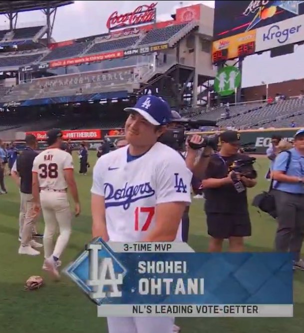 eihtani's tweet photo. when babygirl is a 31 yr old baseball player https://t.co/lEbaPFhOeh