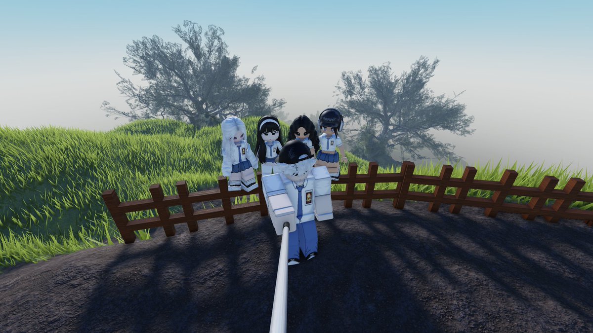 bukannya sekolah malah muncak ade😔