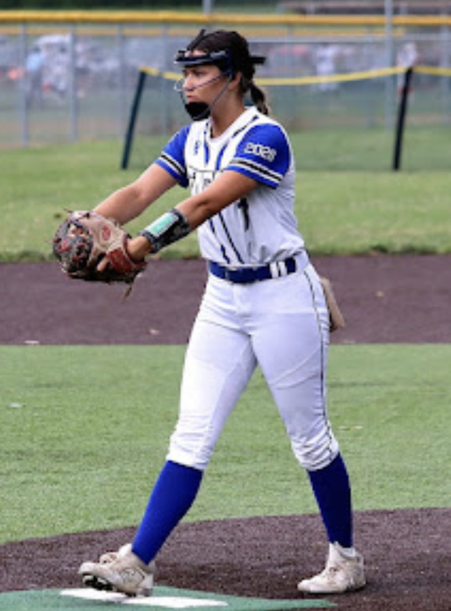 IzziCartwright's tweet photo. A few more good shots from the weekend! 🥎 https://t.co/NNjPQjQ9TZ