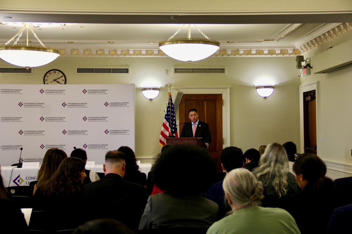 RepTonyGonzales's tweet image. Telecommunications plays a major part in our lives, from broadcast to broadband.
Today, I joined @TheCHLI’s policy briefing series to discuss the importance of advancing initiatives that enhance security and improve communications infrastructure in the digital age.