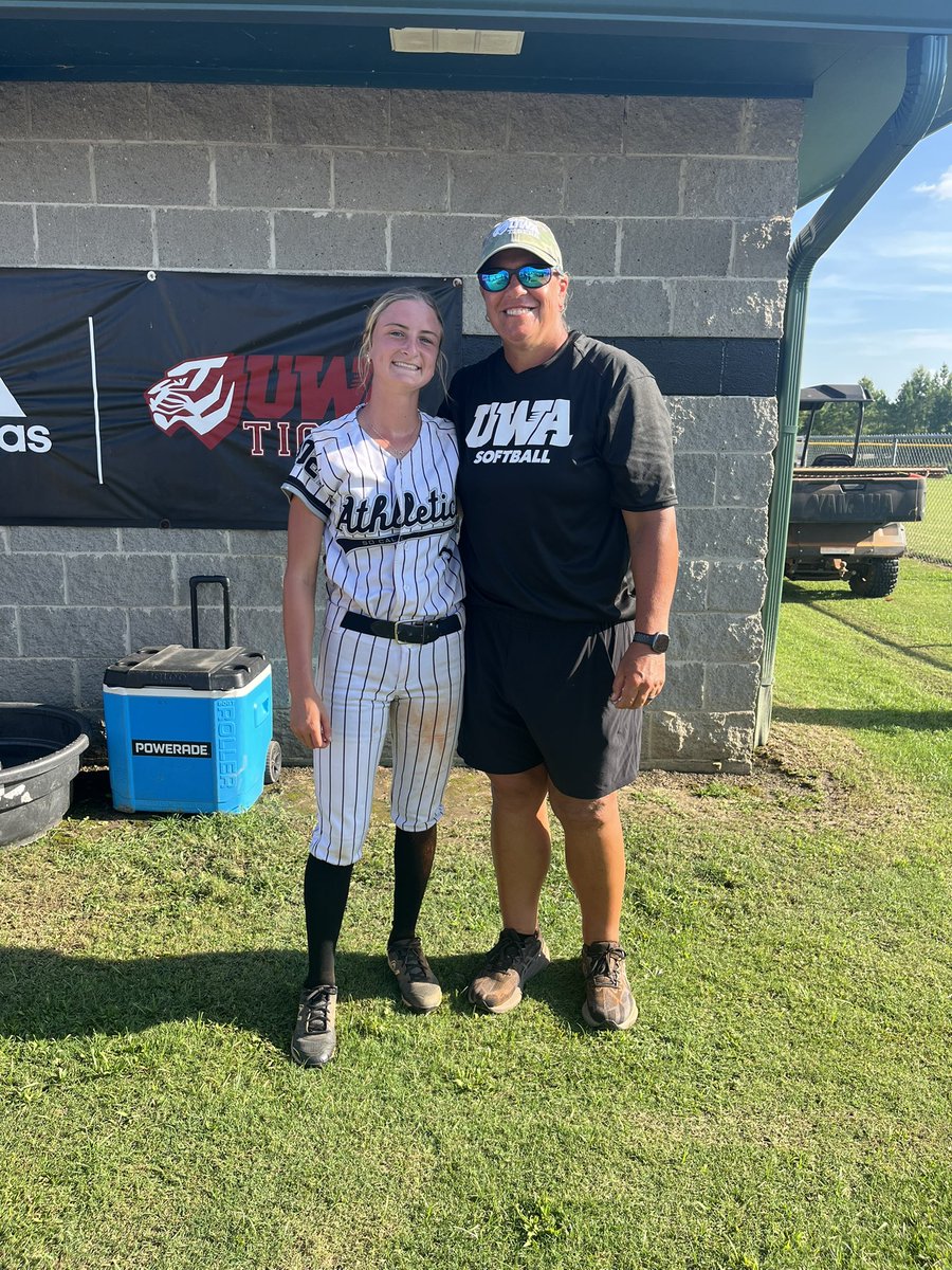 cassiebraddy09's tweet image. I had a wonderful time at the UWA camp today.Thank you to all the coaches and players that helped out today and made it a great day and also put us to work to make us better. I had so much fun and I love the way they are encouraging and how they make the camps fun.