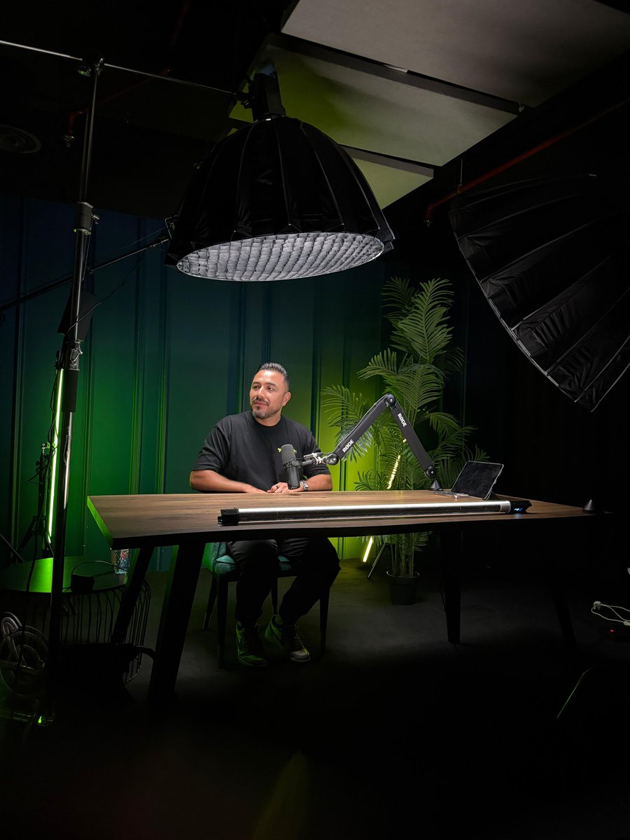 andreswifitv's tweet photo. We’ve been working hard alongside @truth_network_ 
Here is a behind-the-scenes sneak peek of all the amazing content coming your way. Stay tuned!
#TheTruthHour 👀 https://t.co/cQq1mEKmdj
