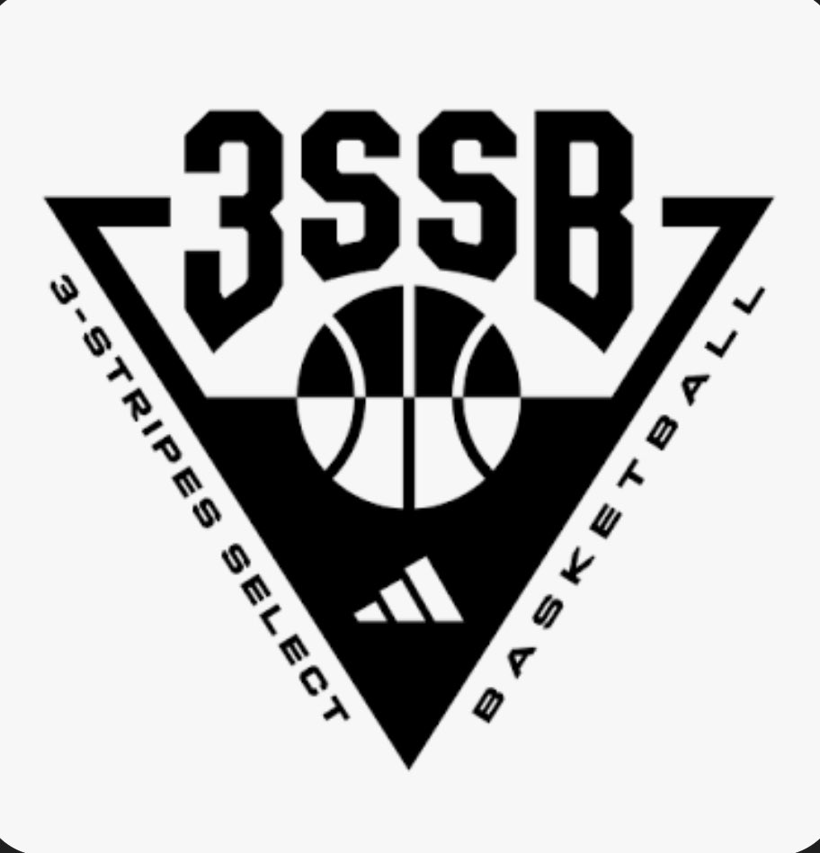 dstrktdigital's tweet image. adidas @3SSBCircuit Palmetto Road Recap
@rippey_deron / @NewHeightsNYC
@Adamshiftygoat / @wildcatselect
@ant_thompson26 / @IndianaElite
@iamcalebholt / @gameeliteatl
@bkbranch3 / @Compton_Magic
@yohanceconnor / @TeamLoadedBBall
Full Article ⬇️
dstrktdigital.com/circuit-inside…