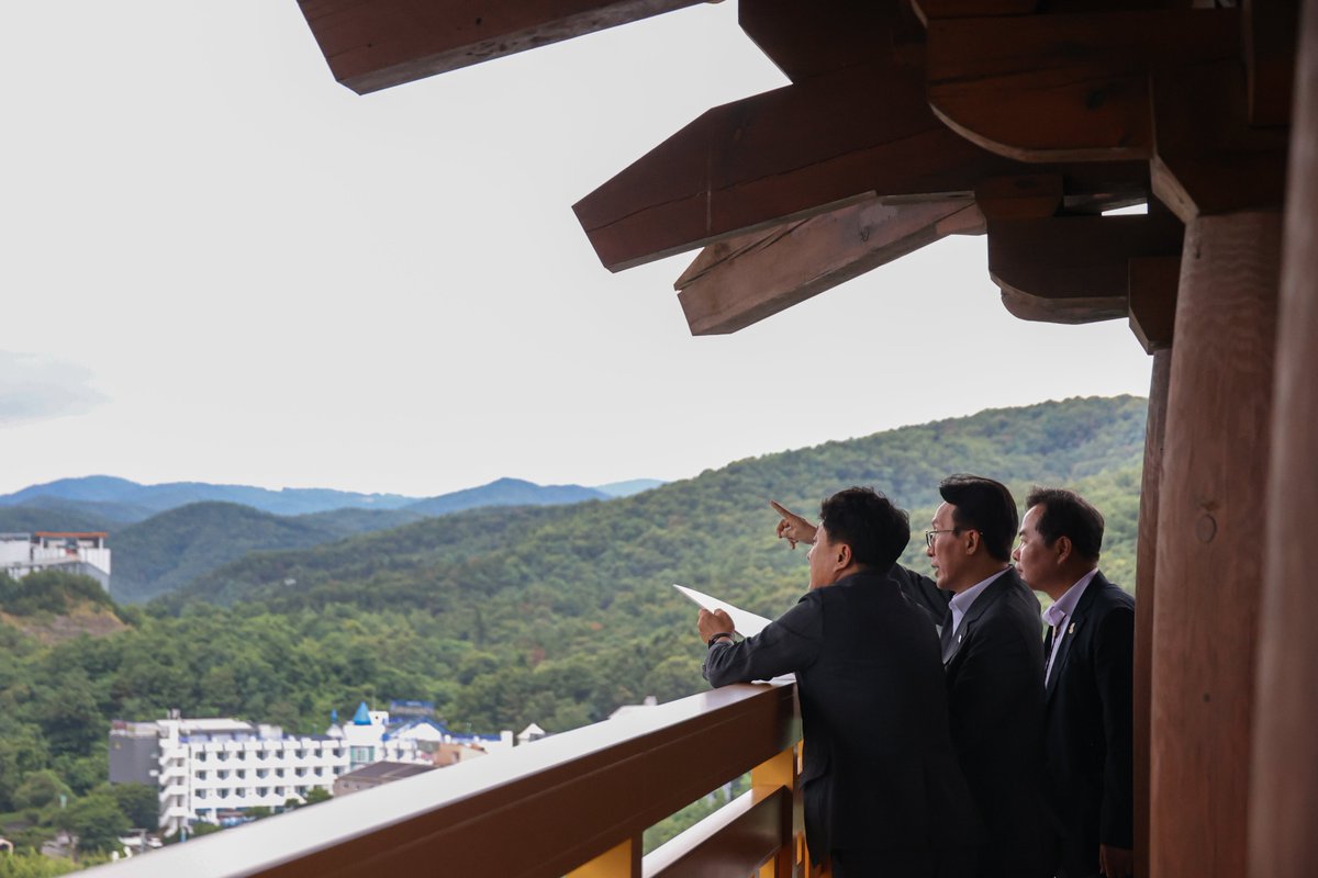ms2030's tweet image. #총리일보 (’25. 7. 15.)

지난 7월 11일 첫 방문 후 나흘 만에 이틀 일정으로 다시 경주를 찾았습니다. 오늘은 숙소 점검, 내일은 문화행사 점검.

기자단 숙소부터 정상급 숙소까지 종일 호텔만 피곤할 만큼 봤습니다. ^^. 구석구석 샅샅이 챙기겠습니다.