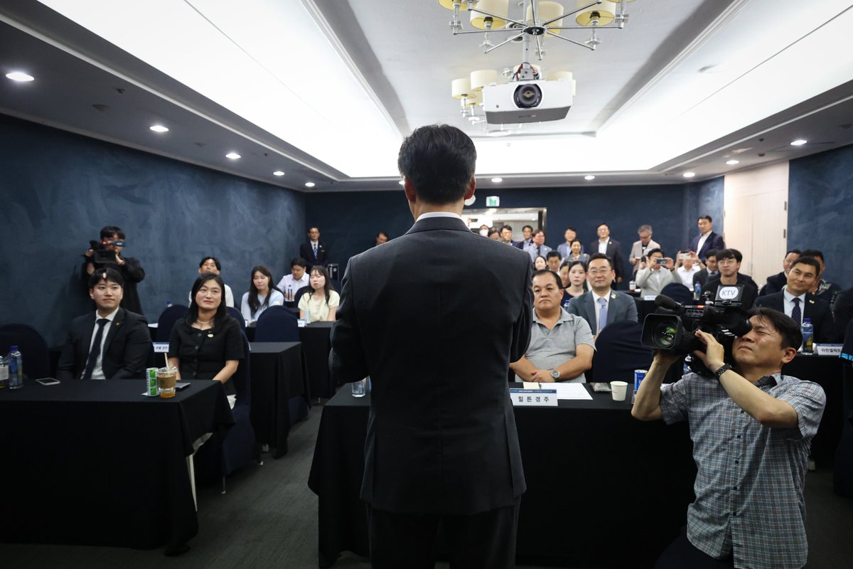 ms2030's tweet image. #총리일보 (’25. 7. 15.)

지난 7월 11일 첫 방문 후 나흘 만에 이틀 일정으로 다시 경주를 찾았습니다. 오늘은 숙소 점검, 내일은 문화행사 점검.

기자단 숙소부터 정상급 숙소까지 종일 호텔만 피곤할 만큼 봤습니다. ^^. 구석구석 샅샅이 챙기겠습니다.