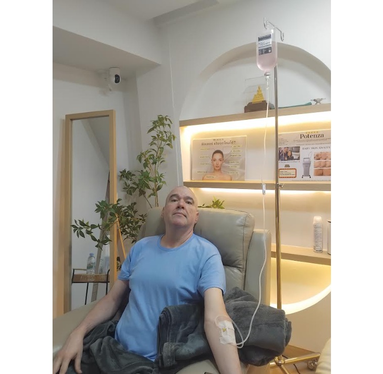 USConnect2021's tweet image. Medical Expenses more than income.
50 years old with no real family left (Except X Bros, and Sis)
Could use a boost to stay afloat.
Food/Water/Medicine/ Ongoing medical etc...
gofund.me/2238b205 Please Repost if you would.